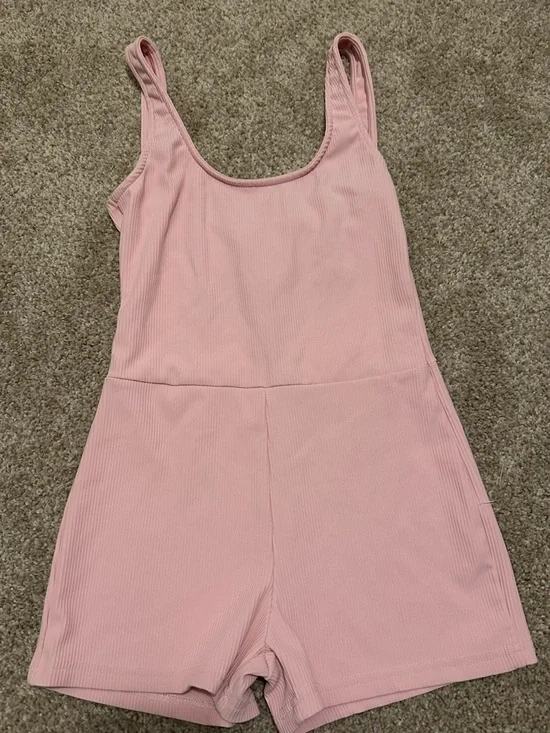 Edikted Light Pink Ribbed Romper - Picture 1 of 2